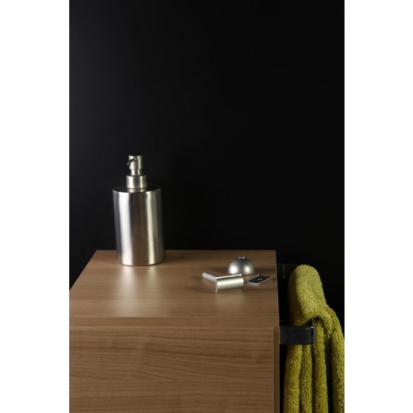 Tatara Masamune  biztonsági borotva, zárt fésűs, rozsdamentes acél, fekete